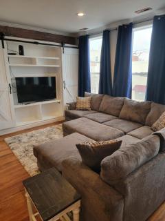 Designer 2 Bedroom Loft on Main Street in Florence - 7