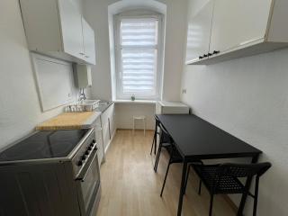 Berlin flat W 3 separate rooms N0 - 8