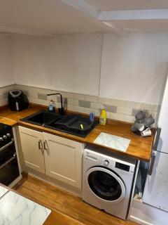 Pembs Studio Apartment - 3