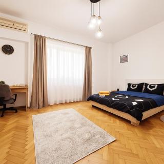 Old Town Comfort & Stylish Apartment - 8