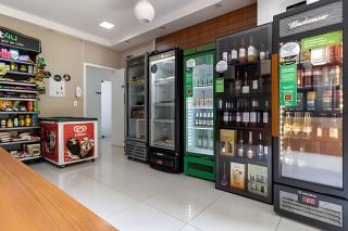 Prédio em frente ao shopping Estação - 1