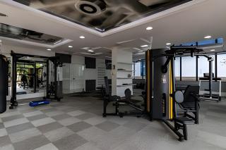 Prédio em frente ao shopping Estação - 1