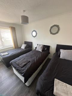Ty Cherry Tree - Milford Haven - 2