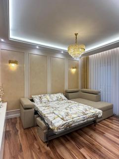 EMAR Luxury Apartment - 3