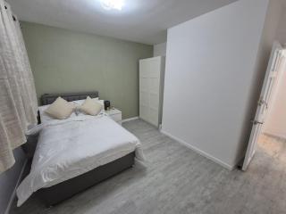 Wimbledon Tennis 2-bedroom house - 3