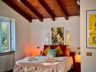 J&J House - Castelmarte - 8