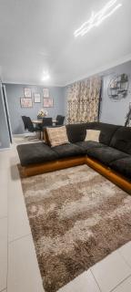 Spacious 3BR near Etihad and Coop Live Free Parking - 6