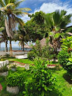 Las Margaritas Frente al Mar 1 - 7