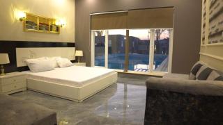 Modern farmhouse - 2