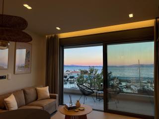Marathon Coast-Seafront Luxury Apartments - 6