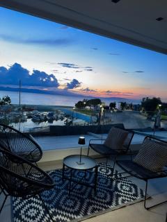Marathon Coast-Seafront Luxury Apartments - 0