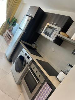 Afya's luxury Home Apt - 3