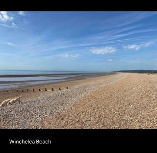 Summer Breeze Caravan on Winchelsea Sands Holiday Park - 8