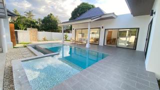 Luan Residence 3BR Pool Walk to Beach and Village - 9