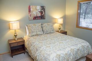 Sunriver Vacation House - 4