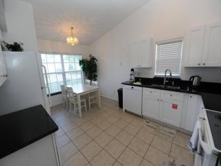 Holiday Hideout By Paradise Resort Vacations - 7