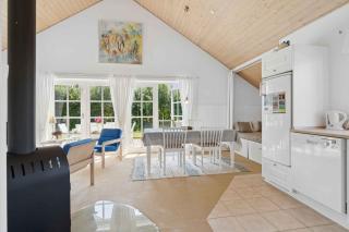 Peaceful Cottage In Scenic Surroundings - 7