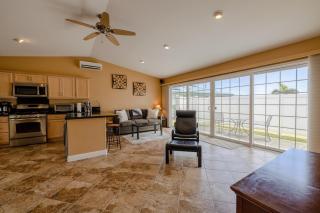 Tropical Retreat GuestHouse - 0