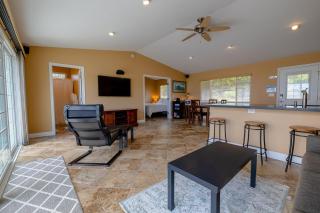 Tropical Retreat GuestHouse - 9