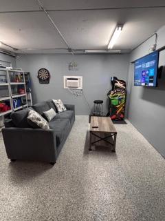 Oceanview Beach Retreat - Pool & Game Room - Steps to Beach - Sleeps 8 - 6