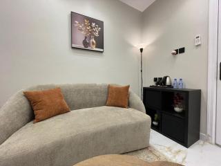 REV 1 Stylish Hotel ST Self Check-in - 7