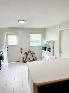 Renovated 2 Bed Walltown Home Walk To Duke! B - 3