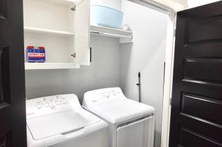 Pet-Friendly, Modern, Gated, Smart TVs, Fast WiFi, Pharr Apartment - 4