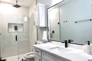 Pet-Friendly, Modern, Gated, Smart TVs, Fast WiFi, Pharr Apartment - 1