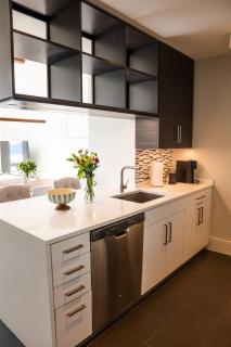 Unique Stays at NYC - High-Luxury - Gym & Pool - 9