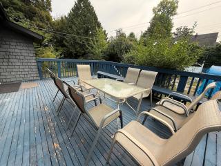 Spacious Villa 6BR 3 BA - Free Parking - Near Kitsilano Beach & Attractions - Fully Equipped - 7