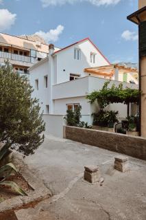 Apartments by the sea Omis - 24878 - 9