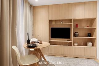 The Art of Parisian Living Just Steps from the Seine - 7