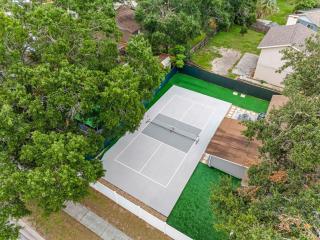 WOW! Pickleball - Gym - Stylish Modern Living - 3