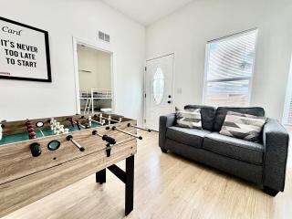 Tampa 5BR Gem - Close to Beach, Parks & Fun - 6