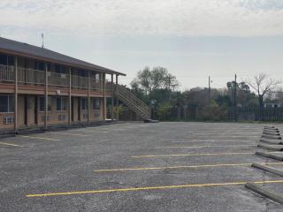 Antlers Inn - 3