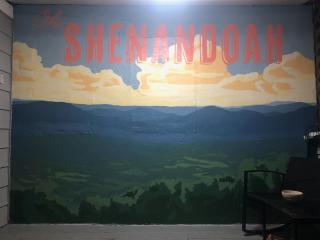 Carriage House 3BR Walkable Hiking Arcade & Firepit - 9