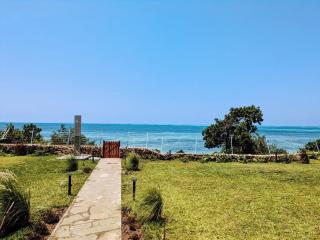 Luxury Beachfront Suite, Nyali - 2