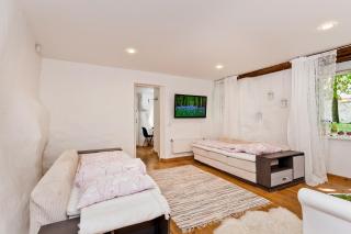 Old Town Central Apartment - 3