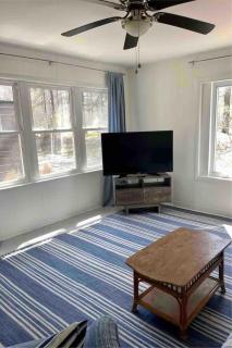 Cottage Apartment by Lake MI w private Hot Tub! - 8