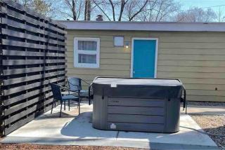 Cottage Apartment by Lake MI w private Hot Tub! - 1