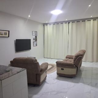 Lowin Suites-One-Bed Apartments - 0