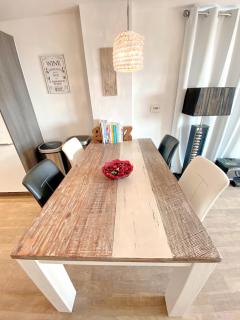 Super Large Ensuite Bedroom in Penthouse-Max 3 ppl - 1