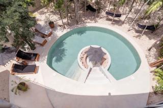 Villa Chumuuk - Modern 5BR Sanctuary with Large Pool and Rooftop Terrace - 8