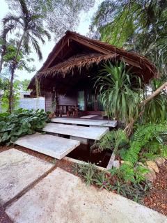 Authentic Thai Wooden House Coconut Lane - 4