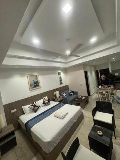 Ocean Breeze Sea View Apartment - 2