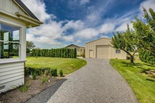 Walk to wineries - large home - 7