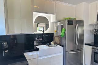 Rad Stay Open Concept House in Mar Vista - 5