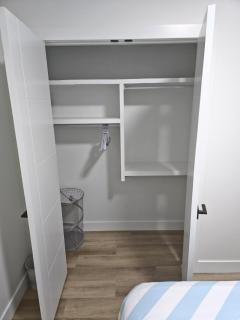 Spacious 2 Bedroom Suite in Edmonton - 2