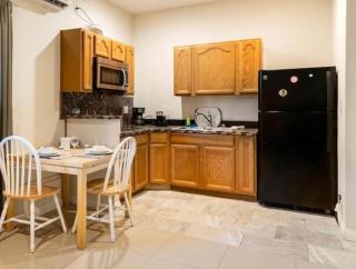wonderful home WIFI high speed internet 20 minutes to Malibu beach - 1