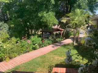 wonderful home WIFI high speed internet 20 minutes to Malibu beach - 0